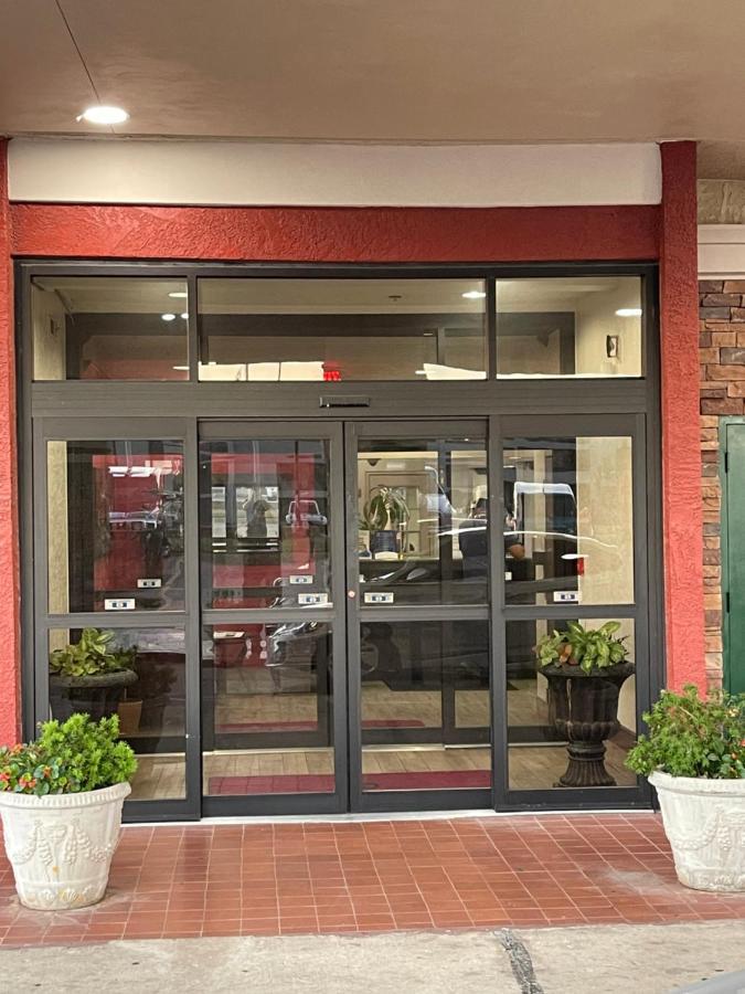 俄克拉何马城机场北部华美达酒店 奧克拉荷馬 外观 照片